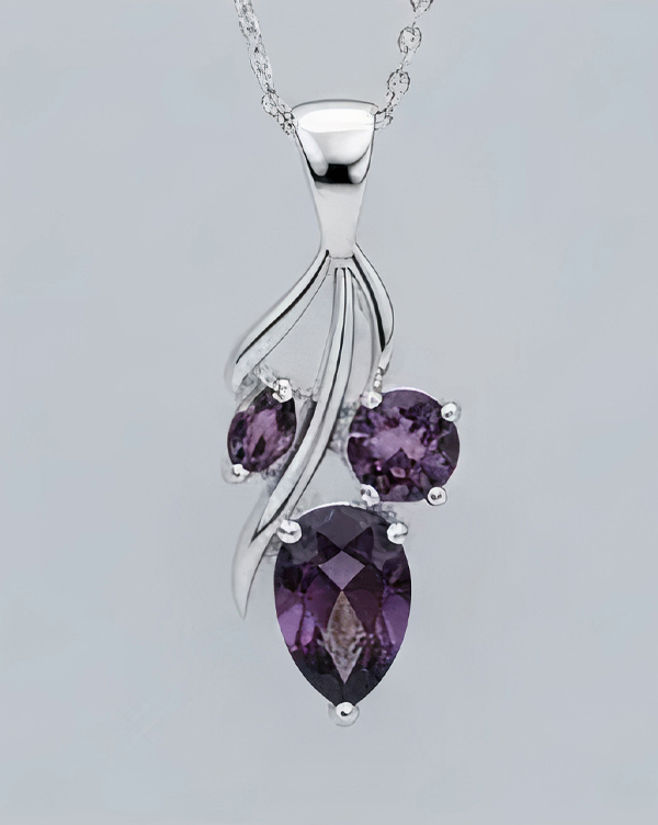 گردنبند نقره تک‌سنگ اشکی بادمجونی